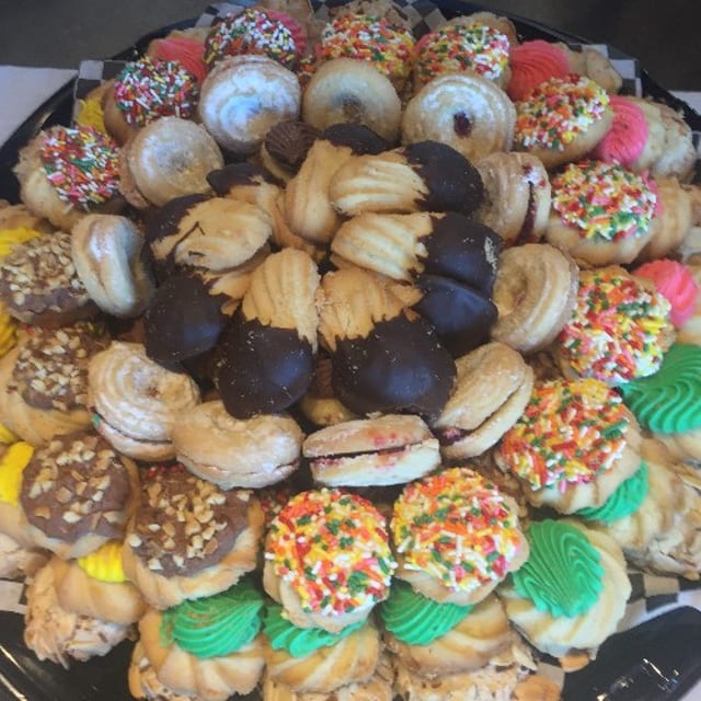 Nonna's Cookies.